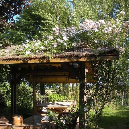 Bed and Breakfast Ferme Saint Joseph Le Fousseret Exterior foto