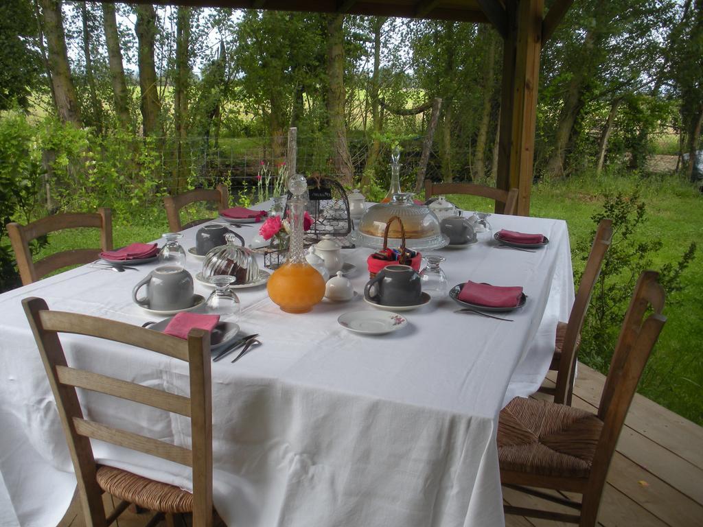 Bed and Breakfast Ferme Saint Joseph Le Fousseret Exterior foto