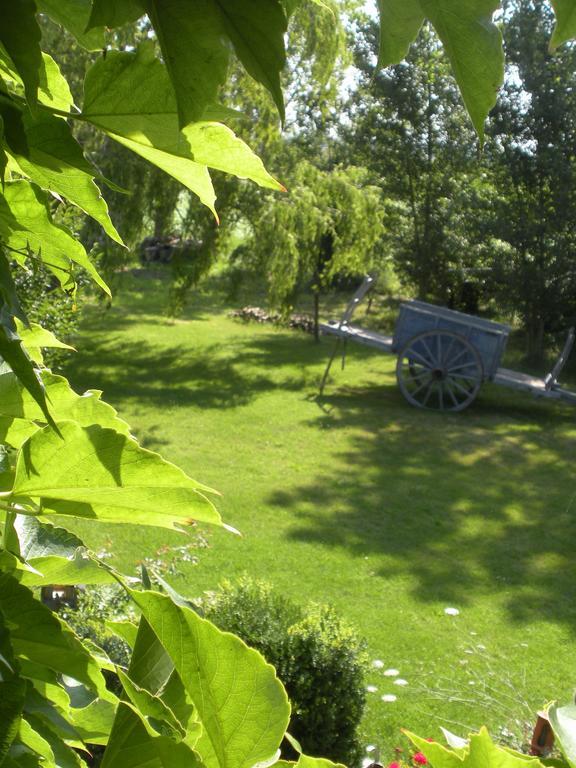 Bed and Breakfast Ferme Saint Joseph Le Fousseret Exterior foto